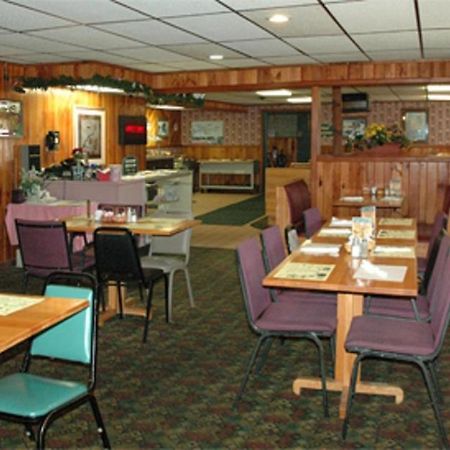 Zellar'S Village Inn Newberry Buitenkant foto