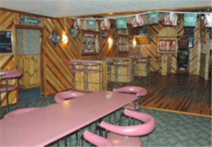 Zellar'S Village Inn Newberry Buitenkant foto